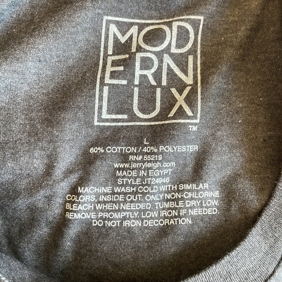 Modern Lux Dog Mom Heather Gray T Shirt - Picture 5 of 8